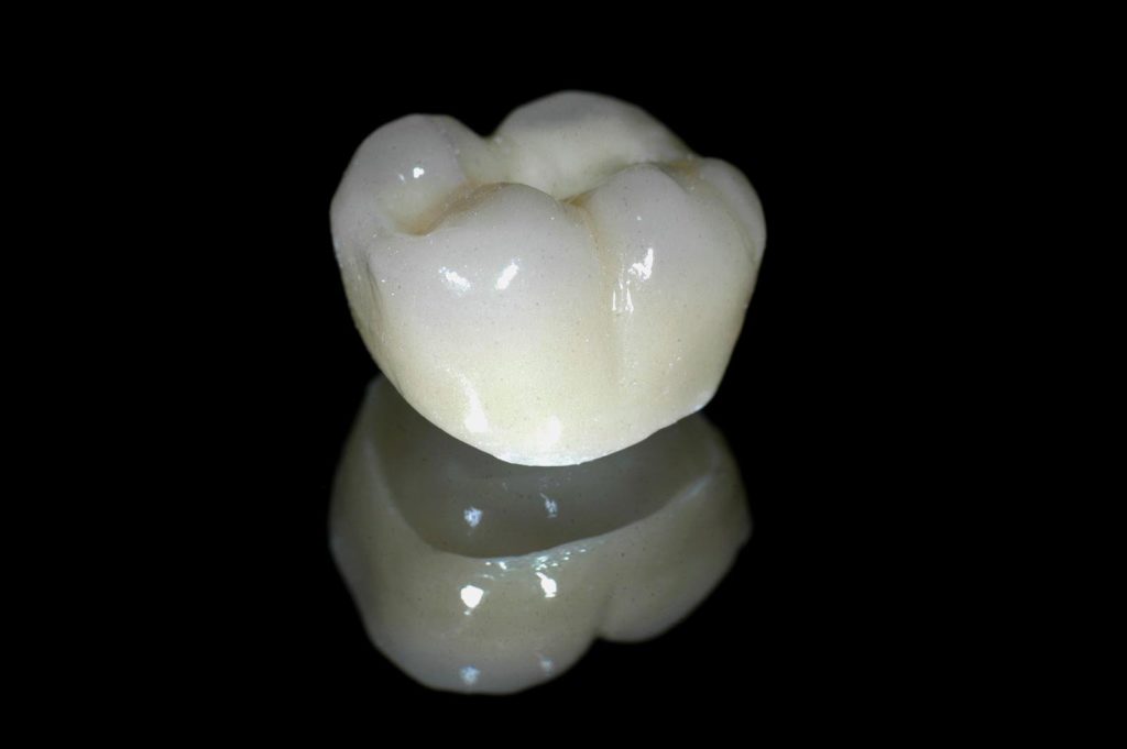 Zirconia crown, porcelain crown, strong crown, white crown, zirconia tooth, zirconia cap